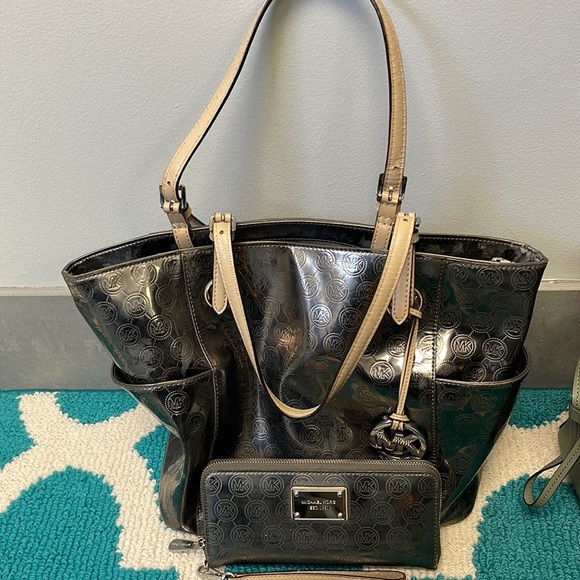 Michael Kors - Large Jet Set Tote with Wallet - Metallic - Picture 1 of 5